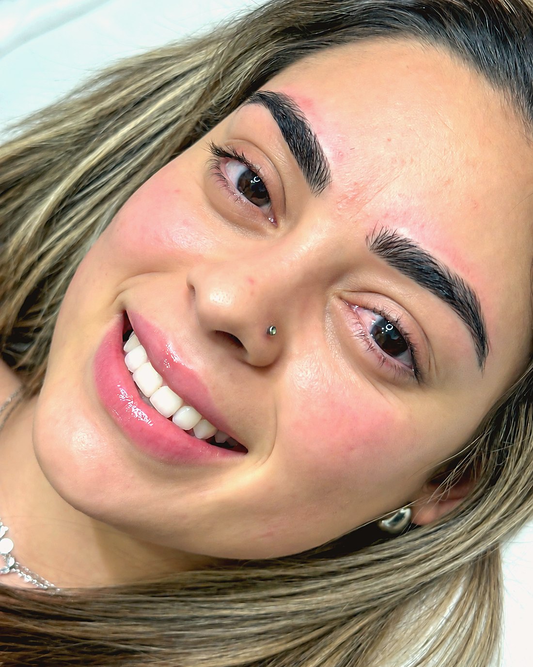 Resultado de cejas en rostro