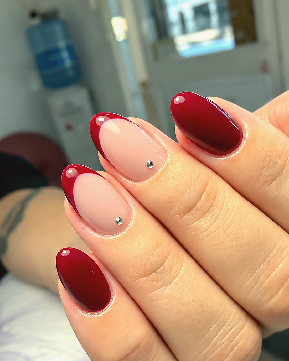 Manicura vino con brillantes